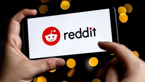 The Impact Of R/Popular On Reddit's Community And Culture 